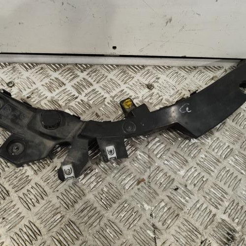 107348067-58788a6b-12c1-47ed-ba8d-0bc04fea6bf3-Piece-Traverse-superieure-9826095680-CITROEN-JUMPY-3-M-dc6e07414650dbdf1dc3f4abf19b27a13e72e3da75a85b264223bb5b09e90db4_m.jpg