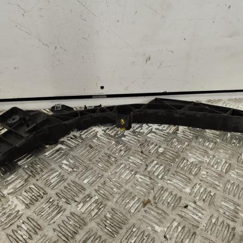 107348067-ef838617-5e18-4f1f-9252-0c52f05ac04b-Piece-Traverse-superieure-9826095680-CITROEN-JUMPY-3-M-08539b62dfa1fac76452a0ad7a4032d1ea9764cac14c1910d7b502fd096a63fa_m.jpg