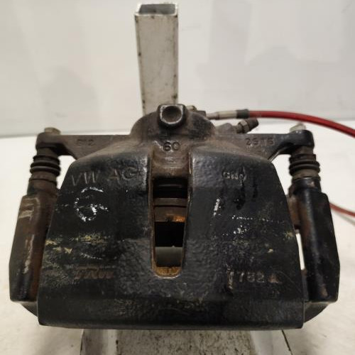 107355017-15680b8a-77f3-49cb-89fa-876b414824cd-Piece-Etrier-avant-droit-freinage-5G0615124D-VOLKSWAGEN-GOLF-7-PHASE-1-adb963f4fdeefd6895307f4702784fd5372d54327610daaaeb50ff9b342c0fb4_m.jpg