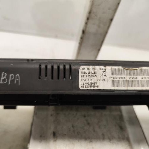 107365969-bfc9866b-9c13-4759-8538-34e41848043b-Piece-Compteur-8200704463-RENAULT-SCENIC-2-PHASE-2-b2e08fc265df19c12b535b6b5c9f44cf159a7f154e124d023254820f090486de_m.jpg