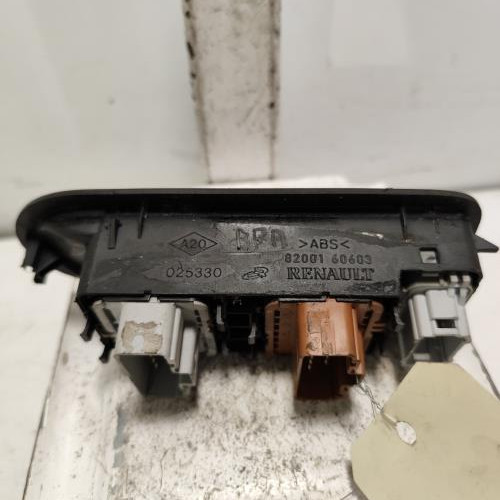 Vehicule-RENAULT-SCENIC%25202%2520PHASE%25202-2007-9bd0713e4b8aeae4f3e618a82a3e9b0735b4bbd6821da3cc5036923cec2c19a7_m.jpg