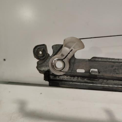 107365977-b507e2b4-ab9e-481c-b5d4-dd01bd9984e0-Piece-Leve-vitre-electrique-avant-gauche-8201010937-RENAULT-SCENIC-2-PHASE-2-07dcac9ff4261f7e390a0015e5aabab47e4cdf0538fb93d8b3b6bbe7071b15c5_m.jpg