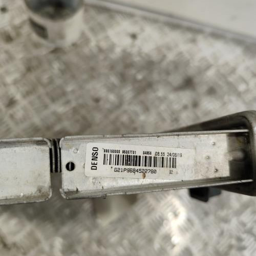 107369201-fb6fa4e1-7bfa-4c37-9f76-ad50e8ecbc76-Piece-Radiateur-eau-9684522780-PEUGEOT-208-1-PHASE-2-ab4ee12c0c7d522cd5a96d1a472a523d5a486355b2200619c9abc00bbbe0f3ed_m.jpg