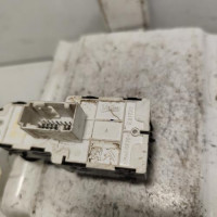 107486992-f9b7ebbc-5a0a-4b61-9ac8-885a603853d6-Piece-Interrupteur-de-leve-vitre-avant-gauche-98329368ZD-PEUGEOT-EXPERT-4-bd767b583c090b81358f30c2f2582abfbf59ef8a4eb0ac90623a5ce2b4459a9f_m.jpg