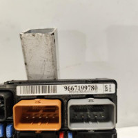 107568990-9b464454-3d5b-4773-a800-92e46ed84c94-Piece-Boitier-servitude-moteur-BSM-9667199780-CITROEN-C3-2-PHASE-1-7d0a25152191f483cabf58f0cd39b5dd76626adade7f5fa0c80c4158d1a2aa39_m.jpg