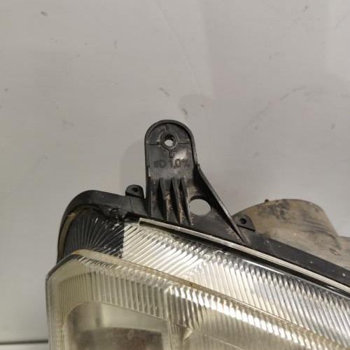 107577895-f1dbaa1e-90d0-4b1c-9839-eddc811c62d8-Piece-Optique-avant-principal-droit-feuxphare-93175365-OPEL-MERIVA-A-PHASE-2-025cba089d47be1c2bc3769d8e70151d30a8f0cfe731b74cd6ce31f8c62eec0b_m.jpg