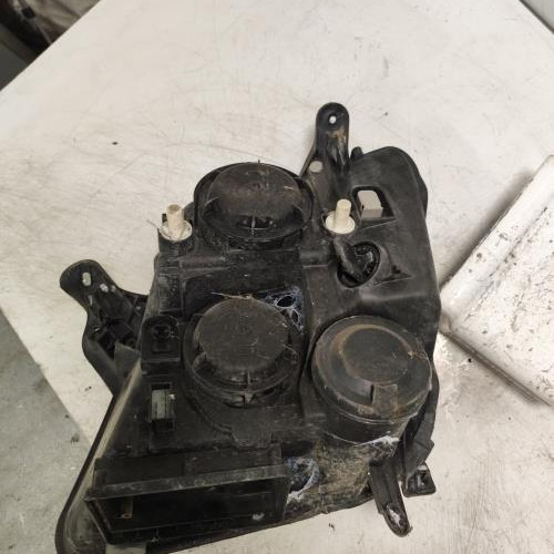 107577895-a2223e35-8199-435a-b059-ac1416f9327d-Piece-Optique-avant-principal-droit-feuxphare-93175365-OPEL-MERIVA-A-PHASE-2-eec4d7fe10850aba86dac950c7e4d4090457af72a143742c06812ff9b930803b_m.jpg