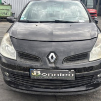 Vehicule-RENAULT-CLIO%25203%2520PHASE%25201-2006-fdd618f05326522585ab4b2f9ef832f7882894de4b8dcd1dea20d59112c616ae_m.jpg