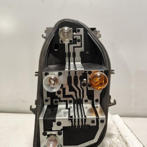 107586053-40c9f7ac-a062-4433-a861-dd69a45cd7b3-Piece-Platine-feu-arriere-droit-RENAULT-CLIO-3-PHASE-1-34306a443dfd58ba74b59f2e433d06eb2019c0e6345c2ed50805ca4cdcd82139_m.jpg