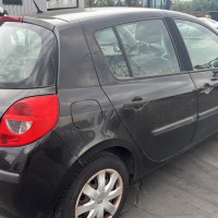 Vehicule-RENAULT-CLIO%25203%2520PHASE%25201-2006-fe19228f354b1a1f6a3504df37f171890e99d8ba966b1ba4b29537a116cf3c7a_m.jpg
