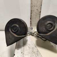 107587683-cc5c76c2-32e2-49e8-8f40-7fadf9bd9f32-Klaxon-8200477946-RENAULT-CLIO-3-PHASE-1-fc5d00a3d4a4a067f59af9a450ce9f966a65e0ff3dc4c198ae50bea904ecbbeb_m.jpg
