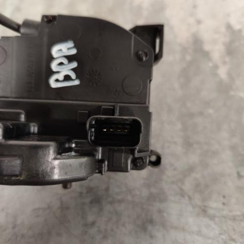 107587701-1da874c3-6cc6-4b1b-99f5-97fb92f56c7a-Piece-Fermeture-centralisee-arriere-gauche-8200300128-RENAULT-CLIO-3-PHASE-1-4313c7c57abd14586a637b5b41b64daaa7b164107f398a03ff759aa089ed6641_m.jpg