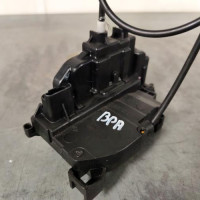 107587701-bb4e36a5-8134-45db-a8df-ffb43cd1f14b-Piece-Fermeture-centralisee-arriere-gauche-8200300128-RENAULT-CLIO-3-PHASE-1-e4868fef6129a93d0c8985eee598c84ae7a3bc2769864a1565061a070a921018_m.jpg