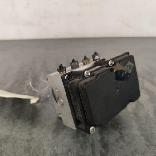 107587906-d6066038-8c40-4bd8-bc24-da1ef26e89e5-Piece-Bloc-ABS-freins-anti-blocage-7701209606-RENAULT-CLIO-3-PHASE-1-5fca7242e33ec37f400538d59ea19c2316177b8e92ff5658936fff6e4874ce8c_m.jpg