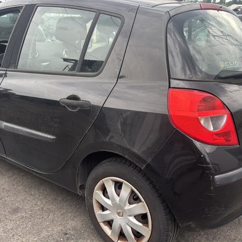 Vehicule-RENAULT-CLIO%25203%2520PHASE%25201-2006-059d24b1ead769f37a039317213cd917eb02d825dbd6d471be9af6b854f9bfea_m.jpg