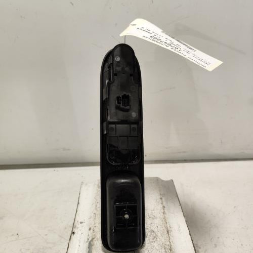 107647283-0685ec33-ec21-480a-bde0-8b607054e10e-Piece-Interrupteur-de-leve-vitre-avant-gauche-6554E4-PEUGEOT-307-PHASE-1-3f4266734cbccd1402811097cc5709e7baa7f5c5f12e99b92db332afa6775ec9_m.jpg