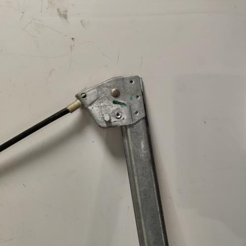 107647284-8a1a800a-5c17-42d7-b542-ebbda490c01b-Piece-Leve-vitre-electrique-avant-droit-9222K0-PEUGEOT-307-PHASE-1-c7e317f666521724864a5e1a6a127b4ecd8a5d0a1404104b7dcf59f346bd33fe_m.jpg