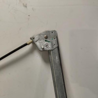 107647284-8a1a800a-5c17-42d7-b542-ebbda490c01b-Piece-Leve-vitre-electrique-avant-droit-9222K0-PEUGEOT-307-PHASE-1-c7e317f666521724864a5e1a6a127b4ecd8a5d0a1404104b7dcf59f346bd33fe_m.jpg