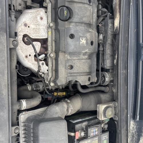 Vehicule-PEUGEOT-307%2520PHASE%25201-2004-66c5c20c4975f8ebaa36c5699d0f3cdbeb9ff0770e67bedb9f6b4e993354d25c_m.jpg
