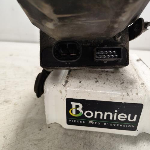 107647557-be74ec07-42e4-42b7-a644-443ec543e22d-Piece-Pompe-de-direction-1637830280-PEUGEOT-307-PHASE-1-547be8f8d9c53fc4ad0ce92ea5f9e27c3dc9f23b3f1a85478bd7f8013d1b0850_m.jpg