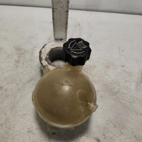 107647565-f8334038-d9fc-4089-85b8-a4c0458048a6-Piece-Vase-dexpansion-1323A3-PEUGEOT-307-PHASE-1-dcd1f9f3bfebd1df35662d048da35a43cbe49bdaf1f9969dba86bfb14bffa7f9_m.jpg