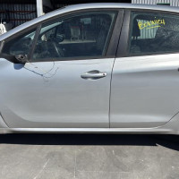 Vehicule-PEUGEOT-208%25201%2520PHASE%25201-2014-a068e4c4a1b397739de597dd2ba94bca18f962fd38e5ae9b381630f20c9f038f_m.jpg