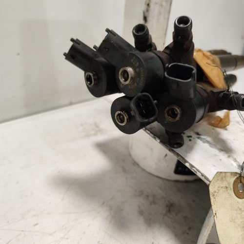 107740417-8a072889-5caa-4552-8293-ec2cfd5a195f-Piece-Injecteurs-Common-rail-71795024-FIAT-DUCATO-3-PHASE-1-4d787c01a40ecdc7d99a107f59f57597d9be6c092391c040b6b6def431122285_m.jpg