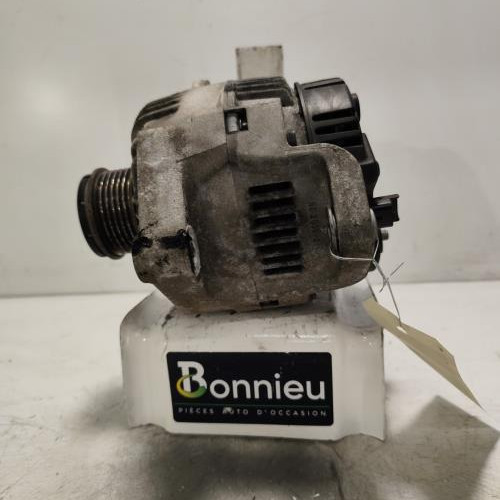 107761967-1420409b-e4ec-46b4-af7f-cd5d94a0d49d-Piece-Alternateur-8200690195-RENAULT-SCENIC-1-PHASE-2-fde9e2bf157a45aa76fe72a262091ab193e097ee565304ac19b5c4492049c91b_m.jpg