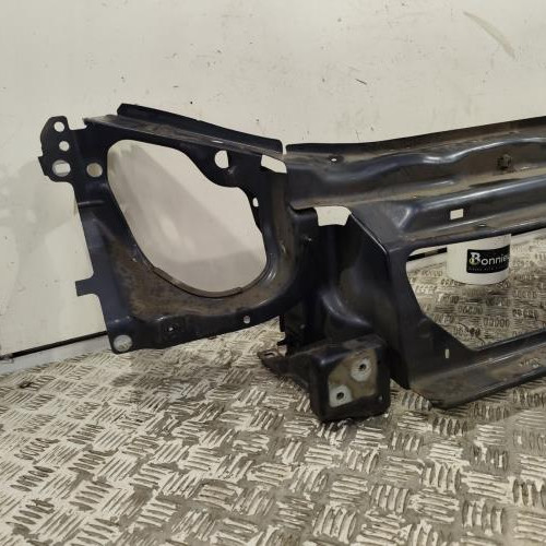 107766741-e9d3ab6f-2fa7-4362-8642-e21ca3f4cb4d-Piece-Armature-avant-Masque-avant-7751718630-RENAULT-24f44b52331111a14ae63c5291ba0e8a3ce5234e615cf5e4026fef81838338f3_m.jpg