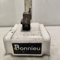 107769033-044dadb2-4e94-439d-9c12-4073af93cffb-Piece-Boitier-de-prechauffage-7700115078-RENAULT-0d74ca1a886f9da069689fb11a8db40f07233b6cb797614f69283a9420caec67_m.jpg