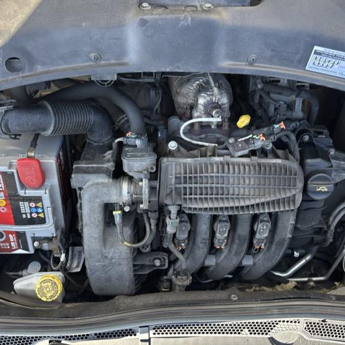 Vehicule-PEUGEOT-208%25201%2520PHASE%25201-2014-67b7b98f600a1be863464e02b3d99f6f07a52207ff4236a063dd538c1a59d273_m.jpg