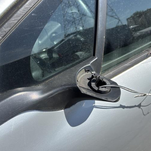 Vehicule-PEUGEOT-208%25201%2520PHASE%25201-2014-3b92d5570783e3e263b4a1955685d3fa015a3a9777be9a6634e204334857308a_m.jpg