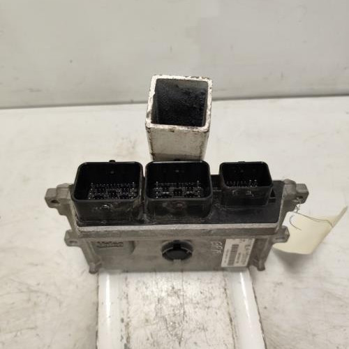 107773989-8ba725be-42f8-43d4-8238-af71cd6f35e2-Piece-Calculateur-moteur-1608084980-PEUGEOT-208-1-PHASE-1-9b47ce59331b58bbfc370fc0ad3994c0a7ea5243bacb1647875293d1ec5efbbd_m.jpg