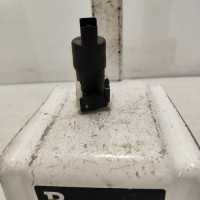 107773998-0ef45a47-f630-4ad7-8a34-5361e2cbbf09-Piece-Pompe-lave-glace-avant-643475-PEUGEOT-208-1-PHASE-1-07e6b19f5355623dd62199f4092819f67d3ec5cd6cbf8aaca228010273f07729_m.jpg