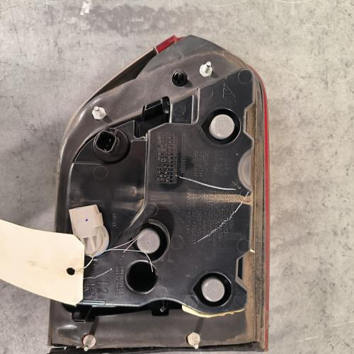 107813523-5706e520-59cf-4141-9f57-326216a69cff-Piece-Feu-arriere-secondaire-gauche-feux-JEEP-GRAND-CHEROKEE-3-PHASE-2-852db01f3ecc5c9298fef34a3461102aed23323f601d3474a96c4ff31d02c2fd_m.jpg