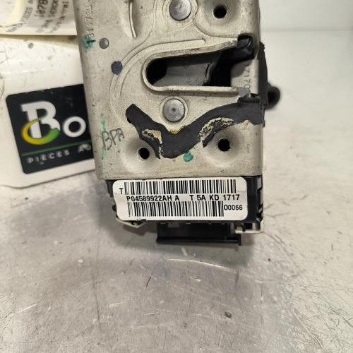 107820165-2812dee9-5c90-4750-92d0-03b6245e48f6-Piece-Fermeture-centralisee-arriere-droit-JEEP-GRAND-CHEROKEE-3-PHASE-2-e601c70402475c595907c4fefa8cb8bc26aca8dffab4cf0337e3f1bf20aea238_m.jpg