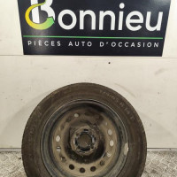 107829884-463cc8b5-1059-4a49-ad65-cace945d4015-Piece-Roue-RENAULT-e95db537adc5eb1b3ec8f455ef93a5bf553f66eef9a27e3c3a6005634ab77a81_m.jpg