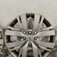 107937152-a48e6e3e-44f9-4318-938a-7bb4ce8a64fd-Piece-Enjoliveur-9673846377-PEUGEOT-208-1-PHASE-1-0821889018c008dd46ee3019c95c460d9337ac7b59b73ddb319a0b417644a838_m.jpg