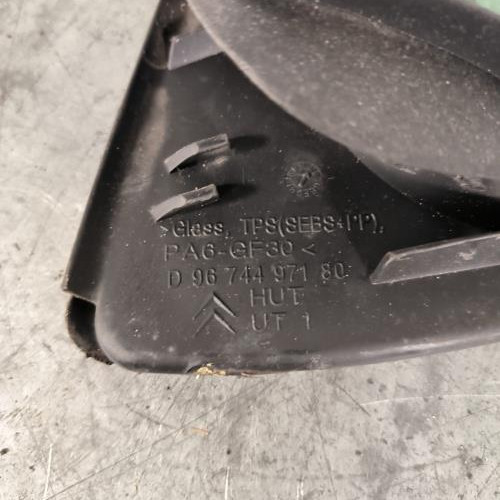 107939724-5619d512-0d19-41e1-bbaa-fe042c505599-Piece-Custode-avant-droit-porte-9806128780-CITROEN-C3-2-PHASE-1-aca0289f4a1fd94c980608583f30d544c871f1ee4685f5ad90aa4ae79bc7aebf_m.jpg