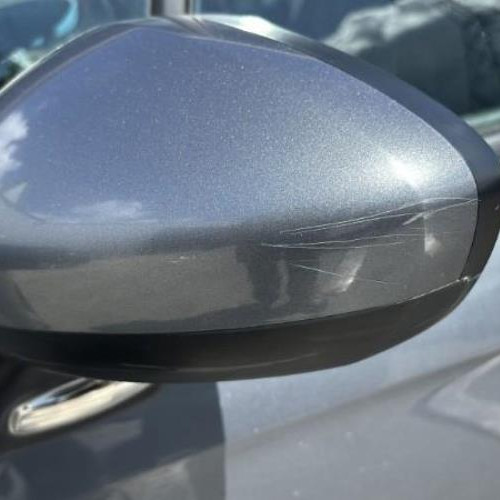Vehicule-CITROEN-C3-2-PHASE-1-2010-a40bacac786635031ff1166ba862cf10d75d95d7b2cfba6aeb2d82e7320ec9d3_mtn.jpg