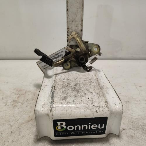Fermeture de capot