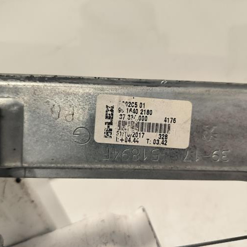 108059839-c1a49013-96c9-4e50-a50c-5ced49f072b0-Piece-Leve-vitre-electrique-avant-gauche-9816402180-PEUGEOT-208-1-PHASE-2-07c22010d5166a4c146012530e15510df81e2e249ced62e544980982ca9d6d56_m.jpg