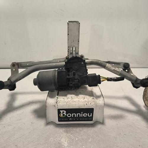 Moteur essuie glace avant