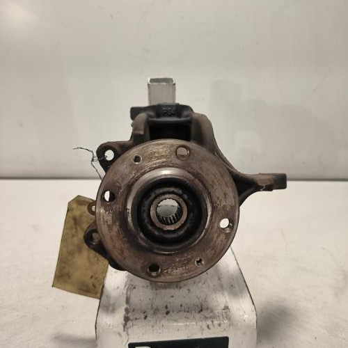 Fusee avant gauche