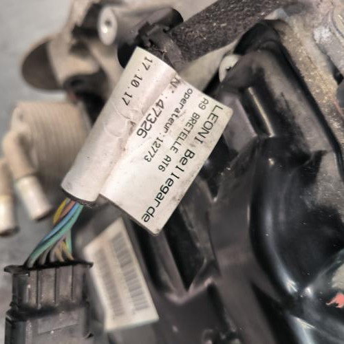 108060361-d0dc0725-05c0-42f0-b898-6d1cc804dc30-Piece-Boite-de-vitesses-9807418780-PEUGEOT-208-1-PHASE-2-bbe3f204a8773b5101362df9471358ffb54d38d2255262fbb2c6faa567582322_m.jpg