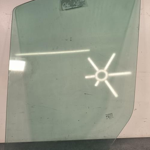 Vitre avant gauche