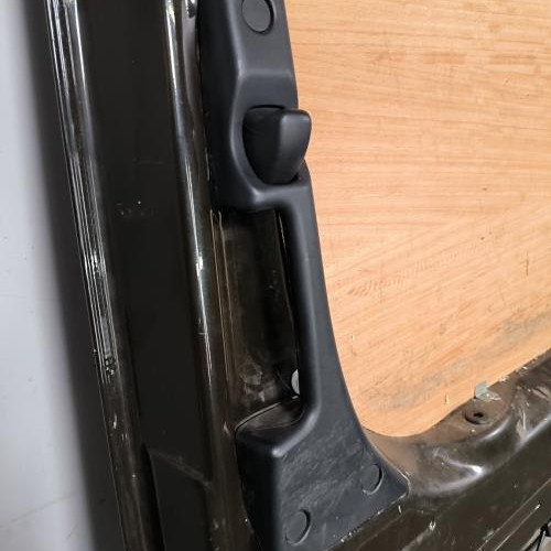 108069014-ba2f9501-c220-4fcd-b492-d8e8df2de173-Piece-Porte-laterale-droit-2E1843108AP-VOLKSWAGEN-CRAFTER-1-PHASE-2-29de29a95d251468b36701614ff4f75f4e8f85b53899d4c1b892ff4403d0b44b_m.jpg