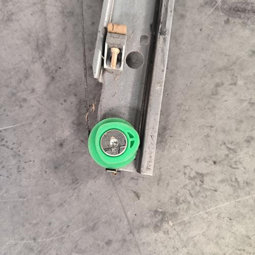 108069836-de6a8ceb-8019-4725-917a-ac5e3e186be6-Piece-Leve-vitre-electrique-avant-gauche-2E0837401-VOLKSWAGEN-CRAFTER-1-PHASE-2-8bb790c1e106f8614fd552a7392d2cfa77cd810f4f566d597e99ffecb0b77cd7_m.jpg