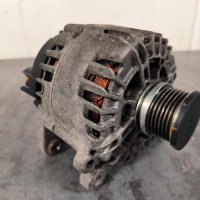 108072558-6bcb084b-68e1-470a-ba52-8a92018d4eac-Piece-Alternateur-03L903024B-VOLKSWAGEN-CRAFTER-1-PHASE-2-f921e9afcd4d4eaf7779346162f978df5abc92c38cf4d0e0f8de997f619ba413_m.jpg