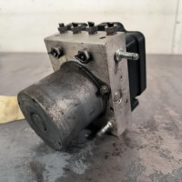 108072560-6a6140ad-e4c9-46b7-8daa-7583f203c5d0-Piece-Bloc-ABS-freins-anti-blocage-2E0614095AA-VOLKSWAGEN-CRAFTER-1-PHASE-2-f416d481874605a9ed99c34c82ce8c6ba35fb7035d739faef10a9fb6b3b2918f_m.jpg